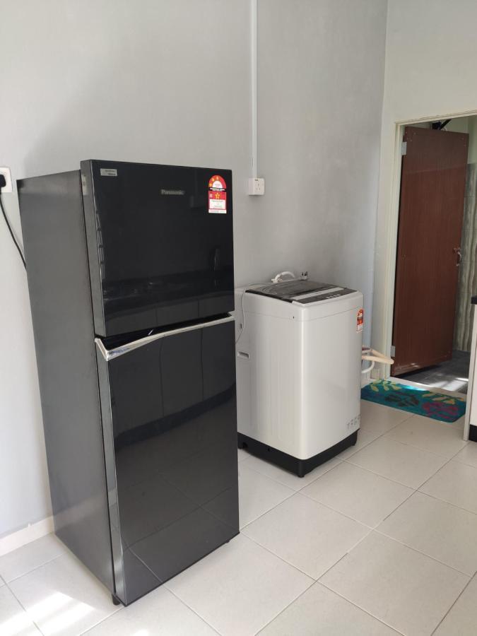 Homestay Cassa Dinie Private Pool Rantau Panjang Esterno foto