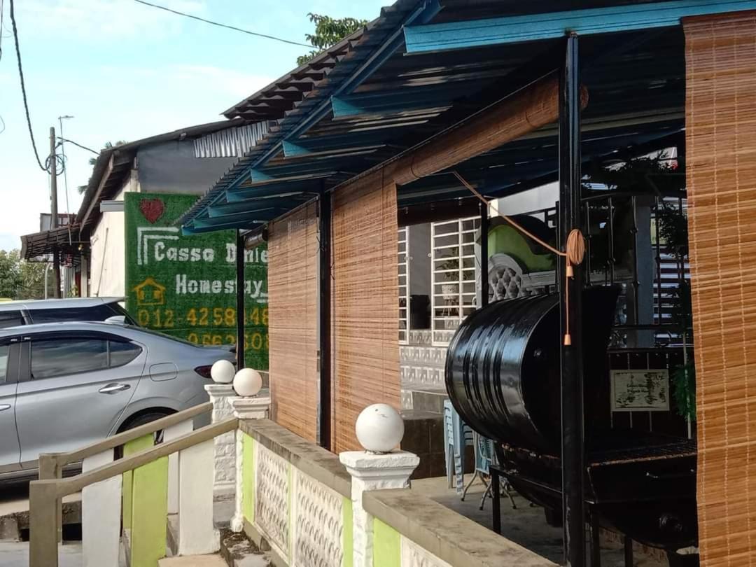 Homestay Cassa Dinie Private Pool Rantau Panjang Esterno foto